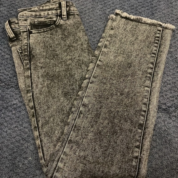 Kendall and Kylie Jeans - Picture 5 of 5